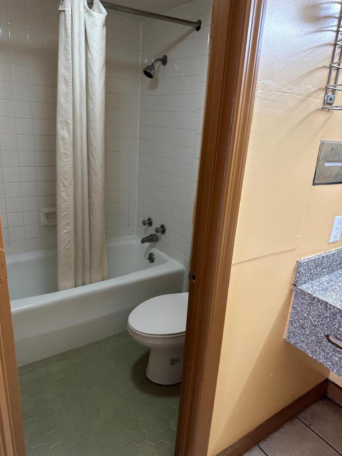 College Inn Spartanburg Dış mekan fotoğraf